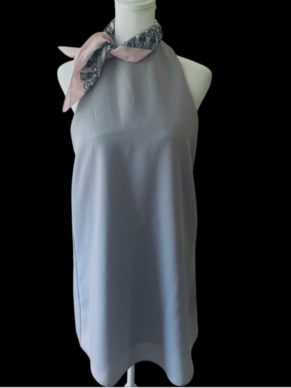 👗 Tobi Pastel Lilac Halter
Neck Cocktail crepe Mini Dress - Picture 4 of 8